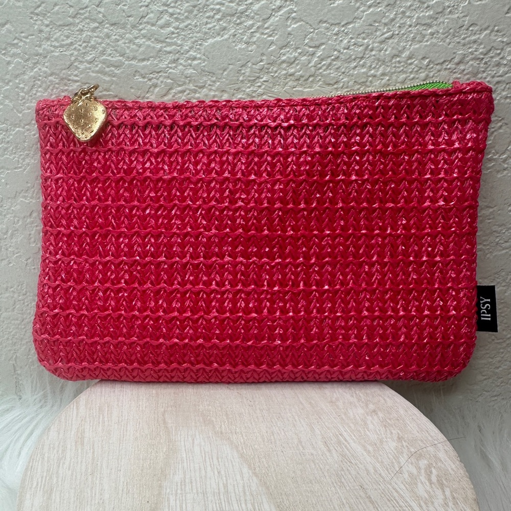 $5 🌙 Ipsy Pink Woven Makeup‎ Bag with Strawberry Charm